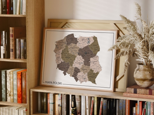 Mockup 2_Mapa Polski 2024 Wielokolorowa 1-01.jpg
