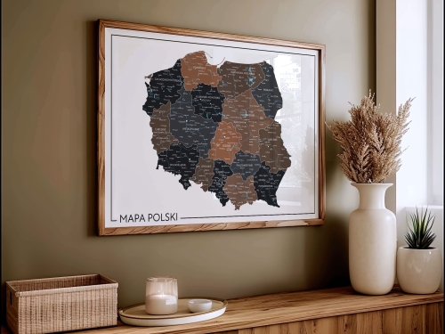Mockup 1_Mapa Polski 2024 Wielokolorowa 15-01.jpg