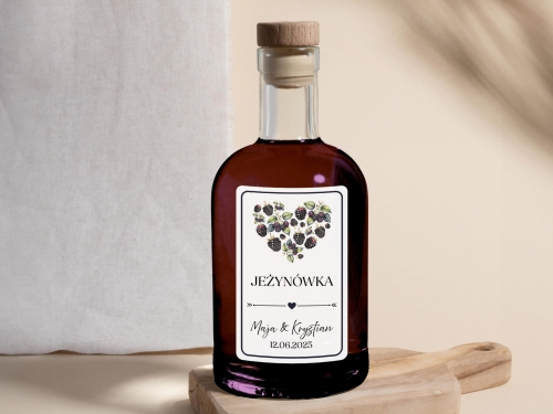 Etykiety Alko 2025 Mockup 4_jeżynówka.jpg