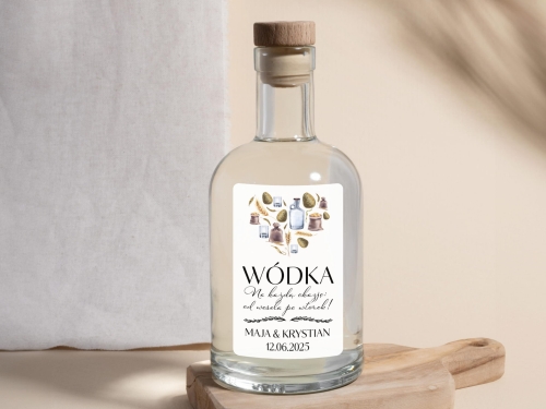 Etykiety Alko 2025 Złocone Mockup 4_Etykiety Alko 2025-wódka1.jpg