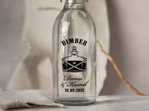 Ślubne etykiety na bimber – uzupełnienie prezentu dla gości