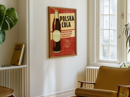 Mockup 3_POLSKA COLA PRL-01.jpg