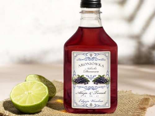 Naklejki na butelki 100 ml setki Aroniówka, na Aroniówkę etykiety na wesele